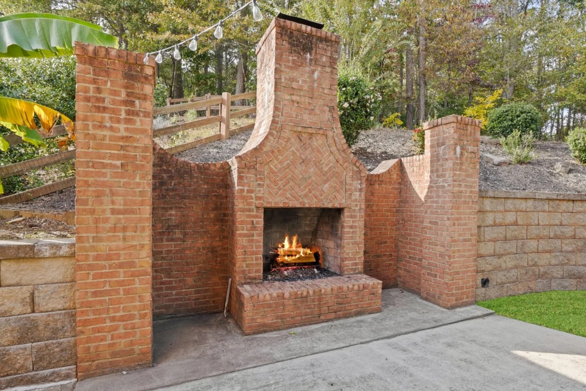 Professional masonry work showcasing outdoor fireplace in Sunnyvale, CA
